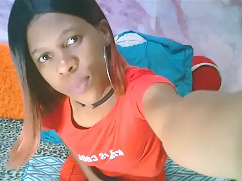 EbonySweetPeach webcam
