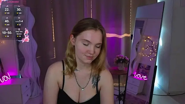 VallieFugate webcam