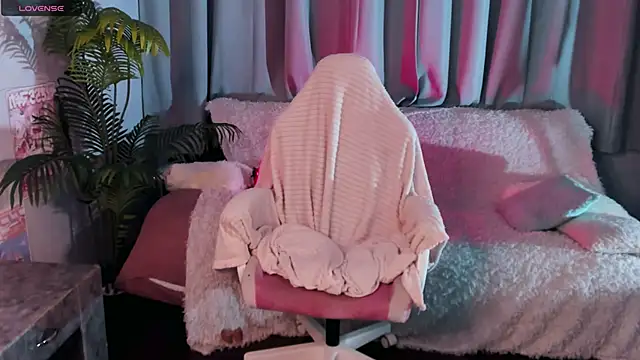 MaddyFever webcam