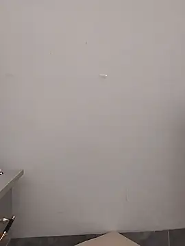 Kelly-sex69 live cam on StripChat