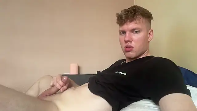 sexybooii6968 webcam