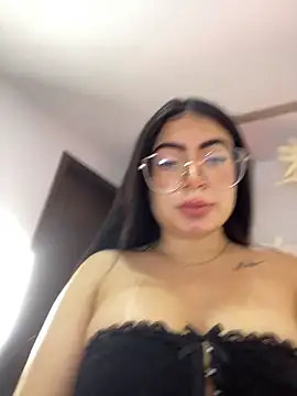 Mia_222 webcam