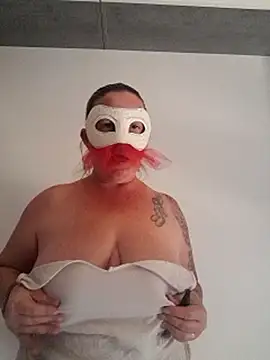Trivia_magic webcam