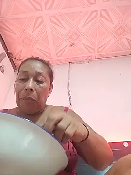 Ruby-Hot-Milf webcam