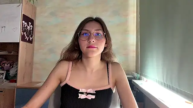 Miaaa_Moon webcam