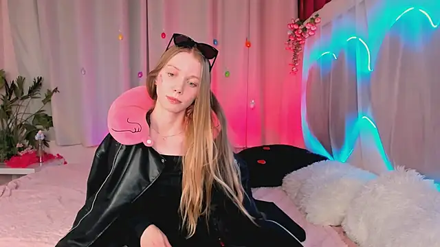 lada2k4 - Lada2k4's free webcam - UK Sex Cams