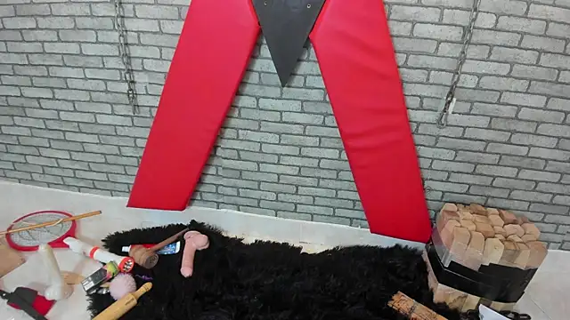 hillary_bigbutt