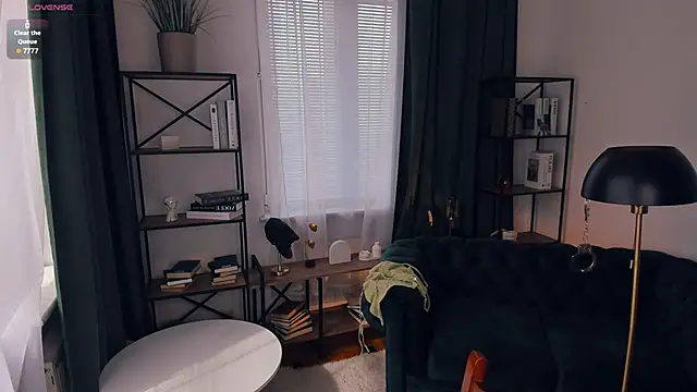 InesPiek webcam