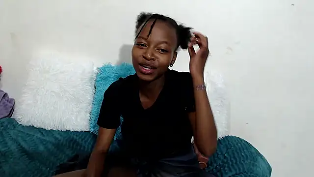SexyPetite_22 webcam