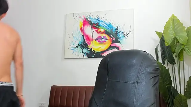 Thebestboyhot webcam