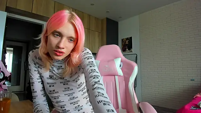 _Alice_Kitty webcam