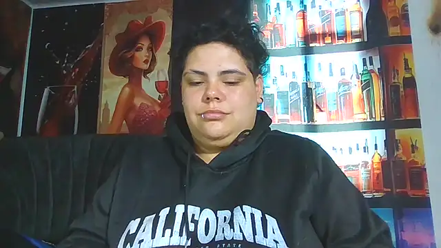 Hailey_Curvy webcam