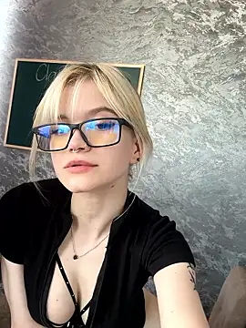 Velvet_Chaos live cam on StripChat