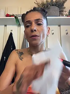 PlayfulShow webcam