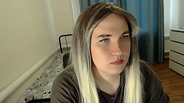 EvaMiron live cam on StripChat