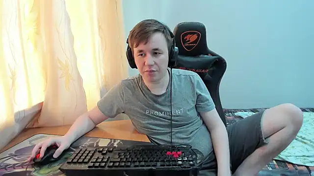 iliaskrislove live cam on StripChat