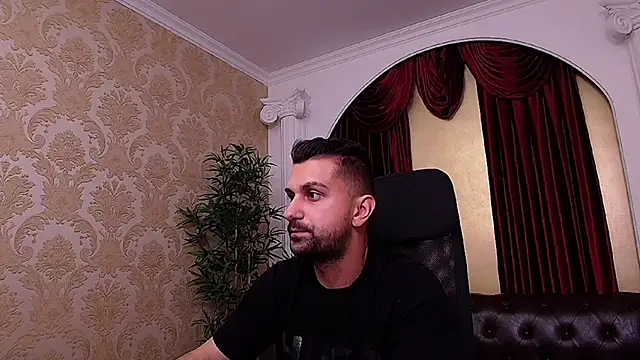 BryceReign live cam on StripChat