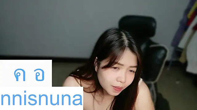 nunanunanuna live cam on StripChat