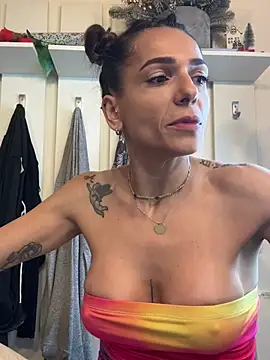 PlayfulShow webcam