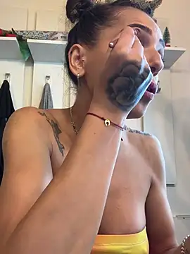 PlayfulShow live cam on StripChat