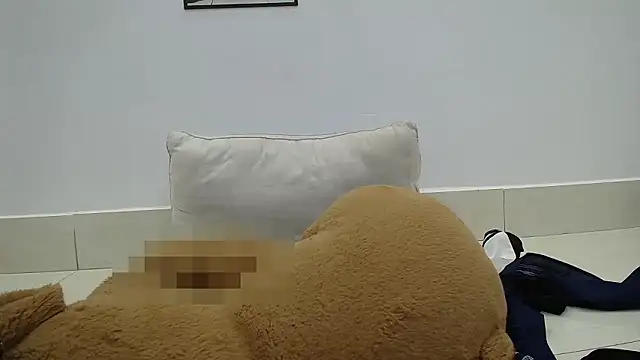 Grass_99 live cam on StripChat