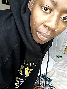 SquirtQueen16 webcam