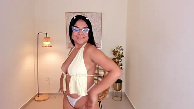 Mindy_Claker webcam