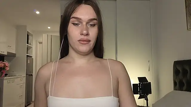 SophieTrner live cam on StripChat