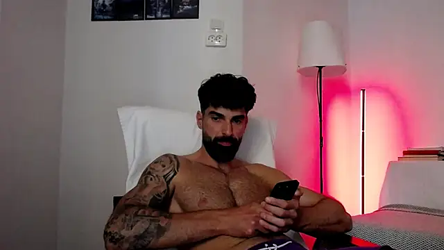 Verycutex live cam on StripChat