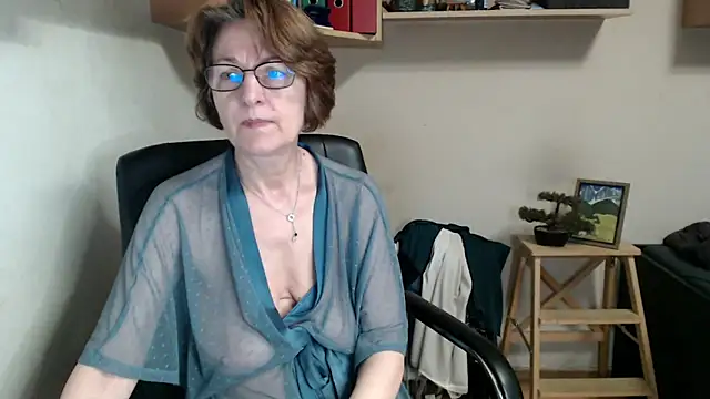 katemodel webcam