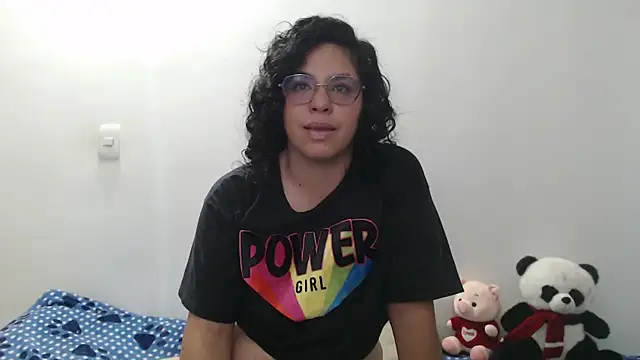 Anne_purple webcam