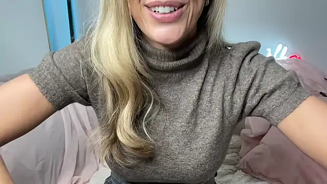 MrsMollyWilde webcam