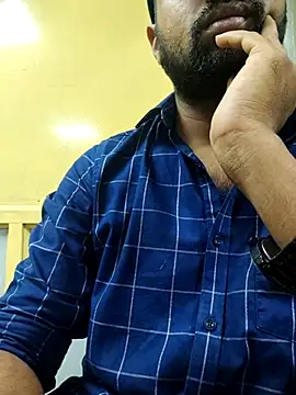 bnglrboy0886 live cam on StripChat
