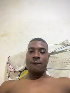 guy_jhotter live cam on StripChat