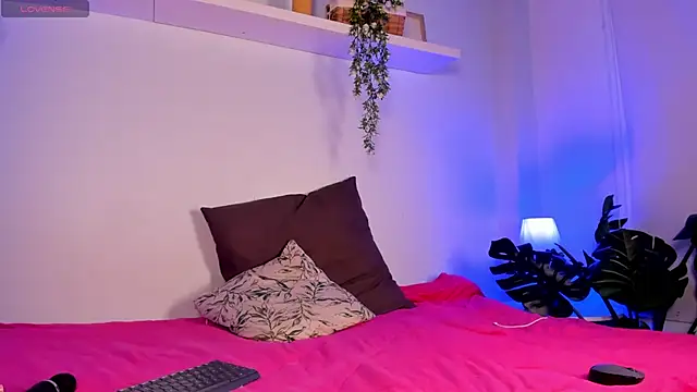 cuttie_blondie