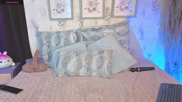 Natashablade__