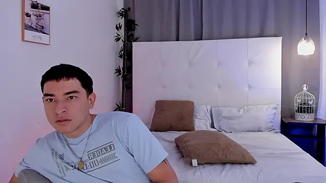 Alejo-and-Thiago webcam