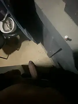 SeuGuarda2001 live cam on StripChat