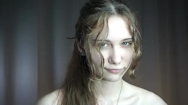 BellaTear webcam