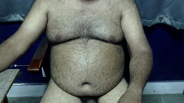 hairysubcub_70 live cam on StripChat