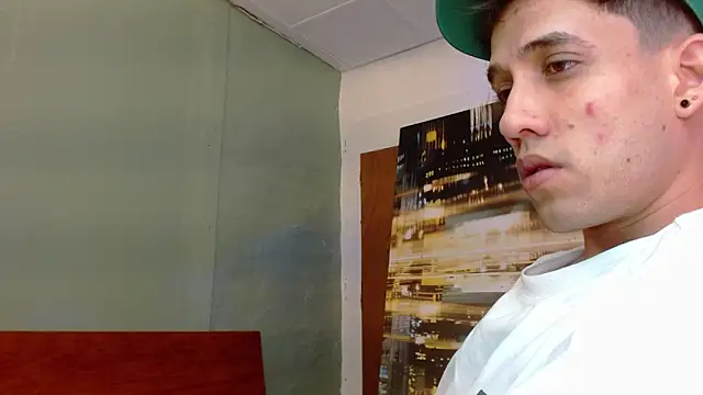 alexgiraldo__ live cam on StripChat