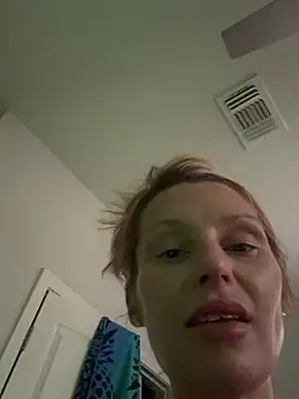 BaddieBossXX2 webcam