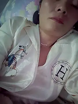 Baby-loveass69 webcam
