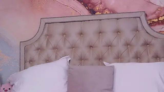 TatianaNova webcam