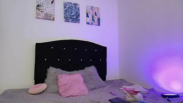 Miaaa_Velvet webcam