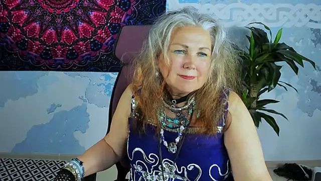 LilaMaharani webcam
