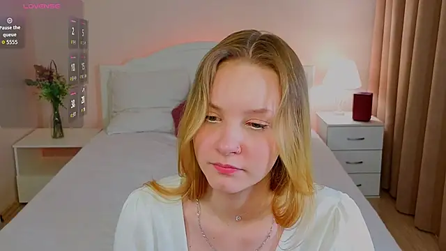 StaceyyJones webcam