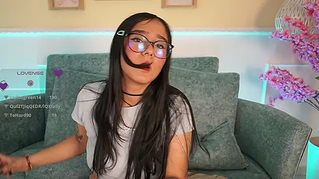 VioletJoness_ webcam