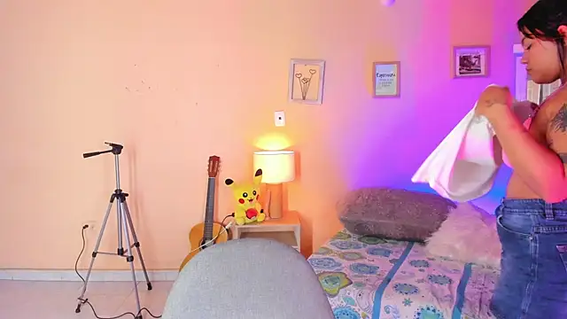 naomy_ruiz_ webcam