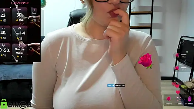 JuliNy_x webcam